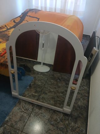 Espejo de Pared con Marco Blanco
