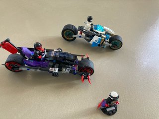 Lego Ninjago Moto e Personaggi