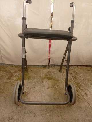 Andador con Asiento