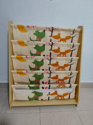 Estantería infantil para cuentos