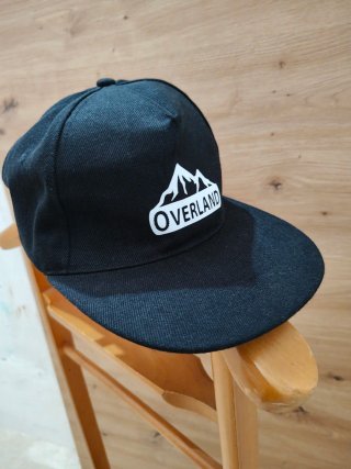 Gorra Overland Negra Estampado Blanco