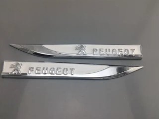 2 emblemas laterales Peugeot blanco metálicos