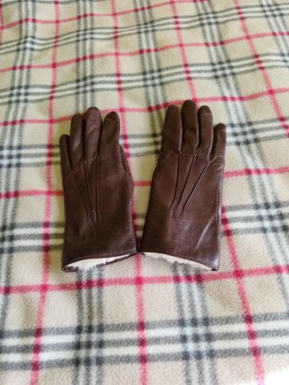 Guantes de cuero marrón forrados