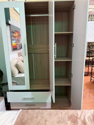 Armario 3 puertas espejo cajones