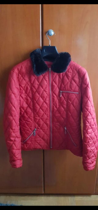 Chaqueta Cortefiel Roja Acolchada