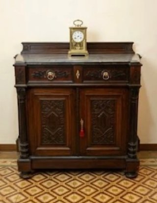 Mueble Antiguo de Madera