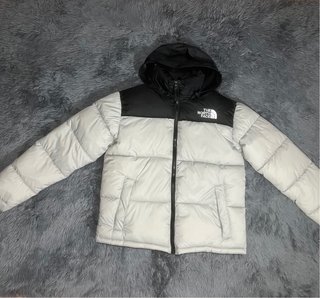 Chaqueta The North Face gris y negra talla S