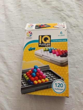 IQ Puzzler Pro Smart Games