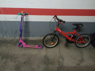 Bicicleta Btwin y Patinete Infantil