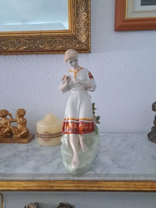 Porcelana Oksana Zhnykrup, Polonne ZHK