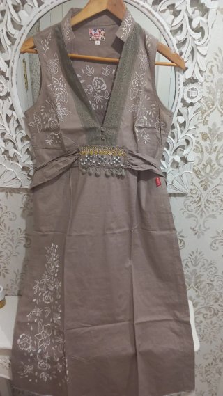 Vestido marca Flamenco bordado