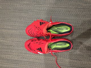 Botas de fútbol Adidas Predator Rojas