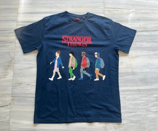 camiseta stranger things manga corta azul