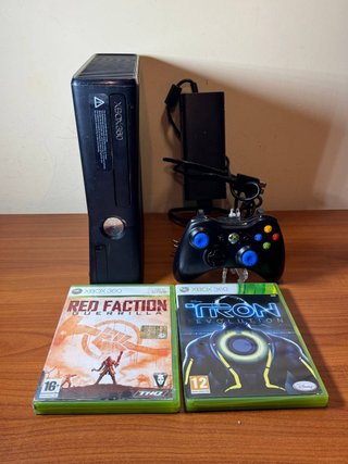 Console Xbox 360 250GB con 2 Giochi e Controller