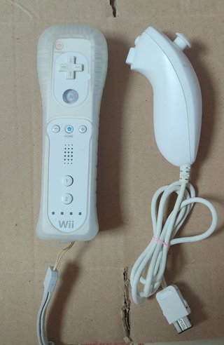 Mando Wii + Nunchuck Nintendo