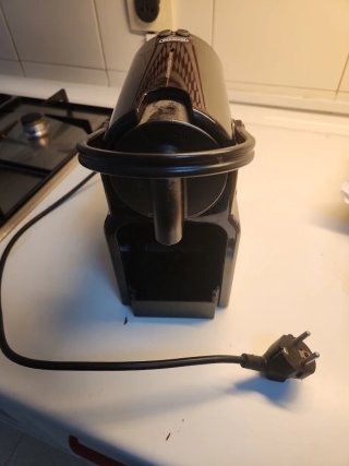 Cafetera Nespresso De'Longhi Negra