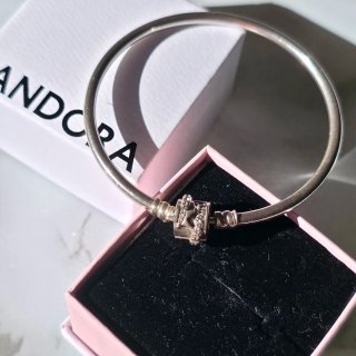 Pulsera Rígida Pandora Estrella
