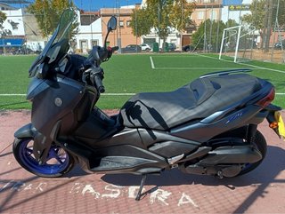 Yamaha X-Max