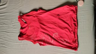 Camiseta deportiva Reebok roja pádel