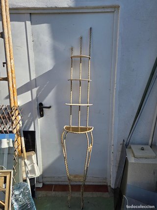 Consola Estantería Metálica Dorada