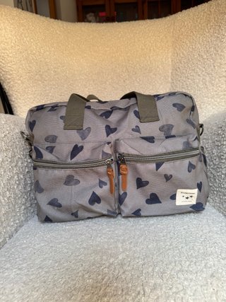 Bolso Kidzroom gris estampado corazones