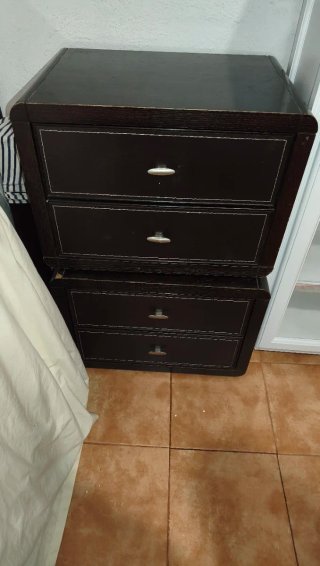 Pareja Mesitas Noche Cajoneras Madera Oscura