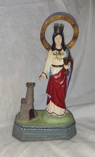 Antigua estatuilla Santa Bárbara
