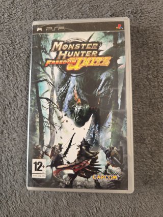 Monster Hunter Freedom Unite (PSP)