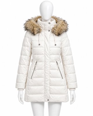 Abrigo acolchado Zara con capucha de pelo