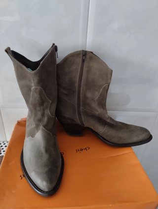 Botas camperas, cowboy nuevas Talla 39