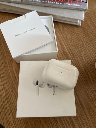 Apple AirPods Pro (1ª Gen) solo caja recarga
