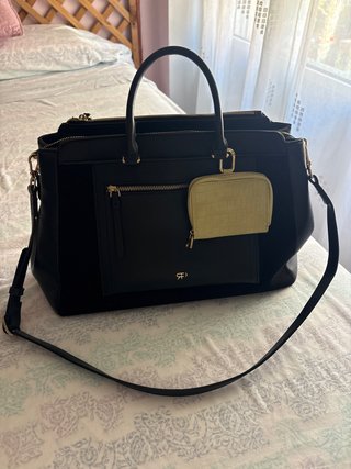 Bolso Grande Parfois Negro con Monedero