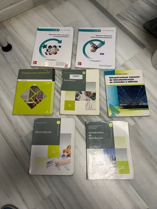 lote de libros grado electricidad