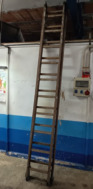 Escalera Telescópica de Madera