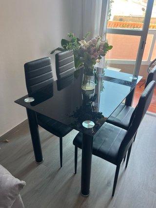 Mesa cristal templado + 4 sillas