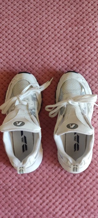 Zapatillas deportivas Zara blancas