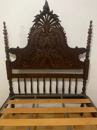 Cama Estilo Portugués de Madera