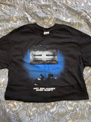 Camiseta Billie Eilish Hit Me Hard and Soft