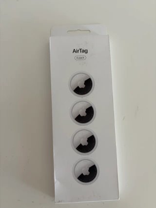 Confezione da 4 AirTag Apple