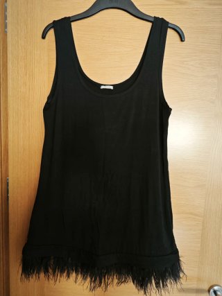 Camiseta Intimissimi Negra con Plumas Talla L