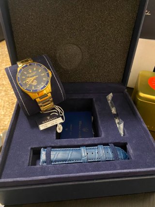 Reloj Maserati Dorado Edición Limitada