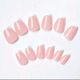 Unghie finte French manicure