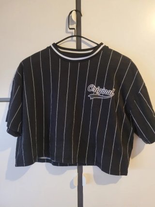 Camiseta H&M Negra Rayas Blancas