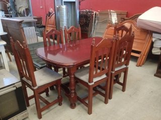 Mesa de comedor con 6 sillas
