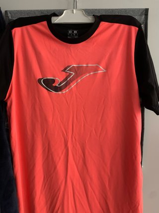 Camiseta Joma colar y negro Talla xs 14 años