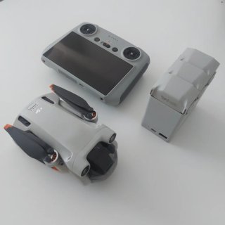 DJI Mini 3 Pro Combo