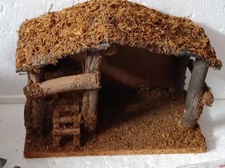 Capanna per presepe in legno e muschio
