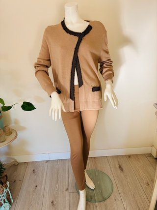 Chaqueta caramelo Escada Chaqueta y Legging Marrón