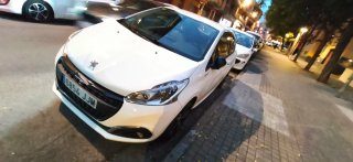 Peugeot 208 2015