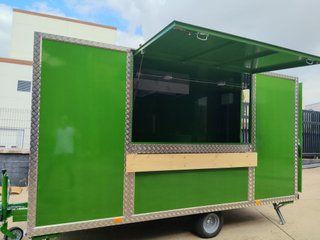 Foodtruck / Food truck / Remolques curvos